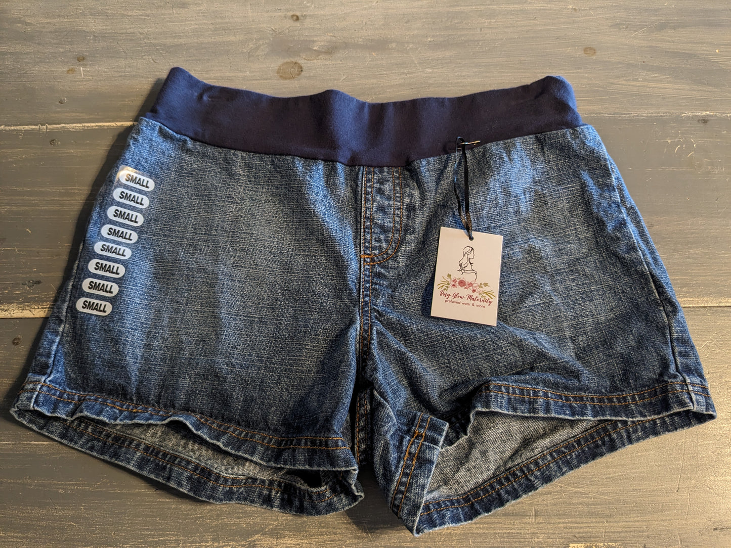 Under-belly panel 3" denim shorts, Medium wash