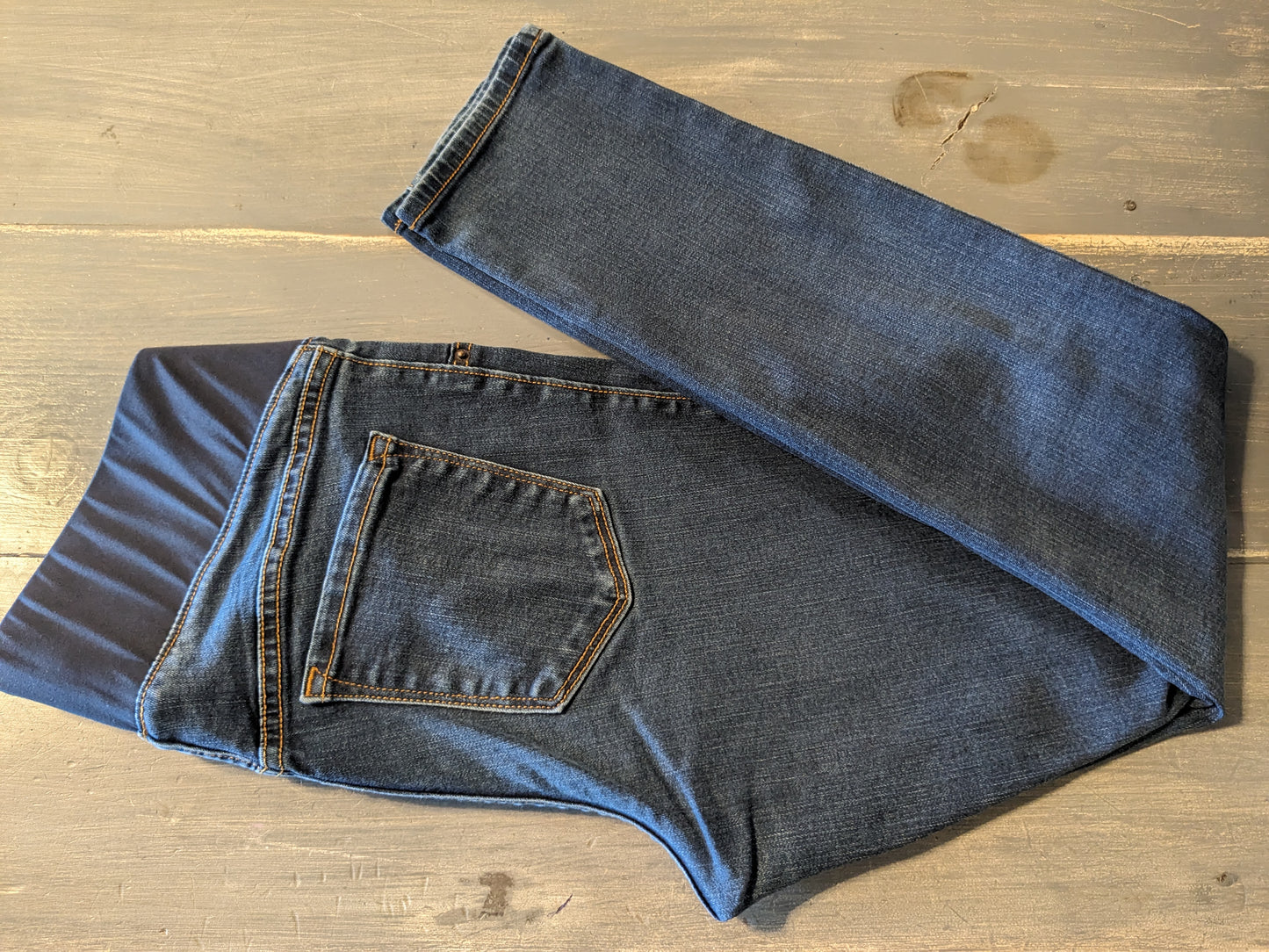 Under-belly panel 29" skinny jeans, Dark wash