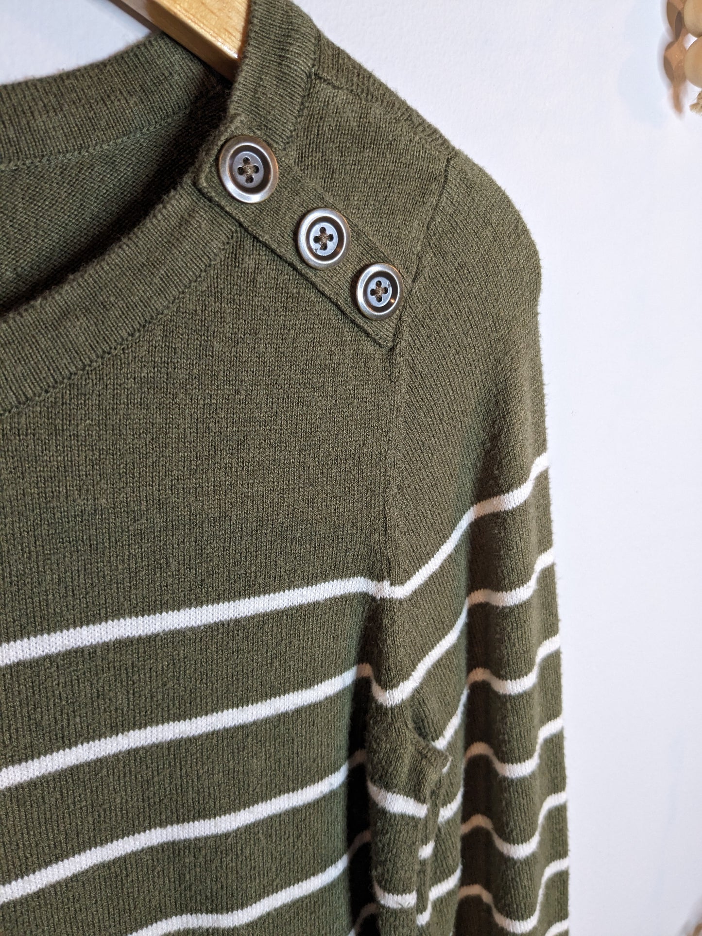 Faux button accents lightweight LS sweater, Olive