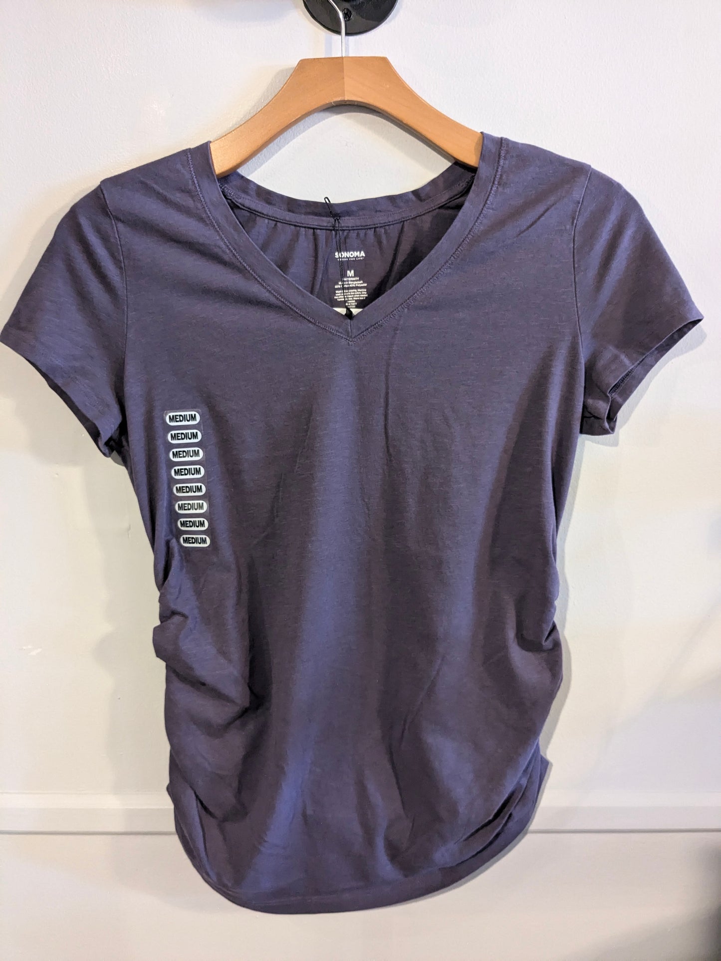 Essential fitted v-neck SS tee, Multi