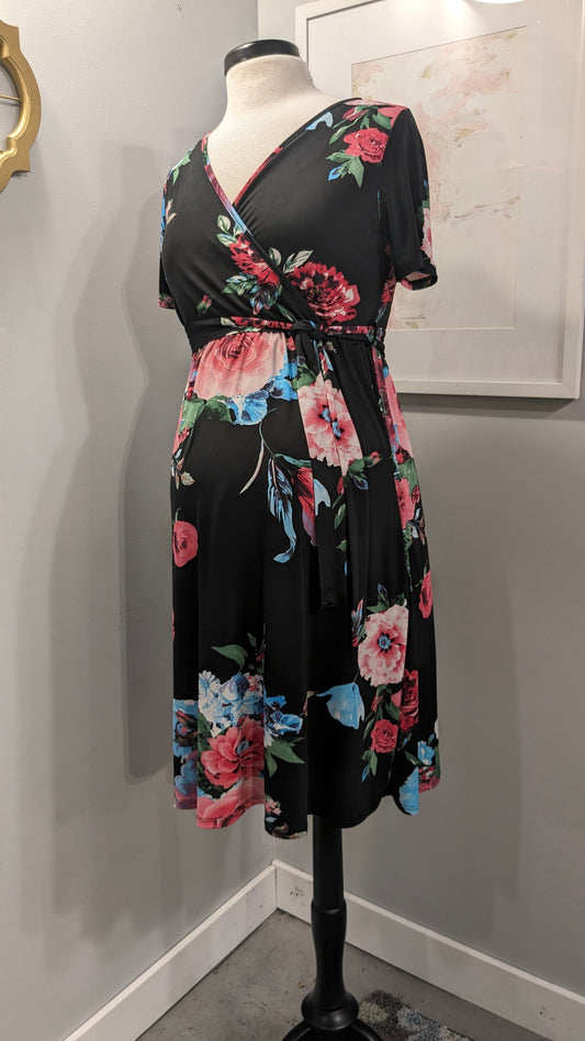 Moody Spring Mini Flowers in Black