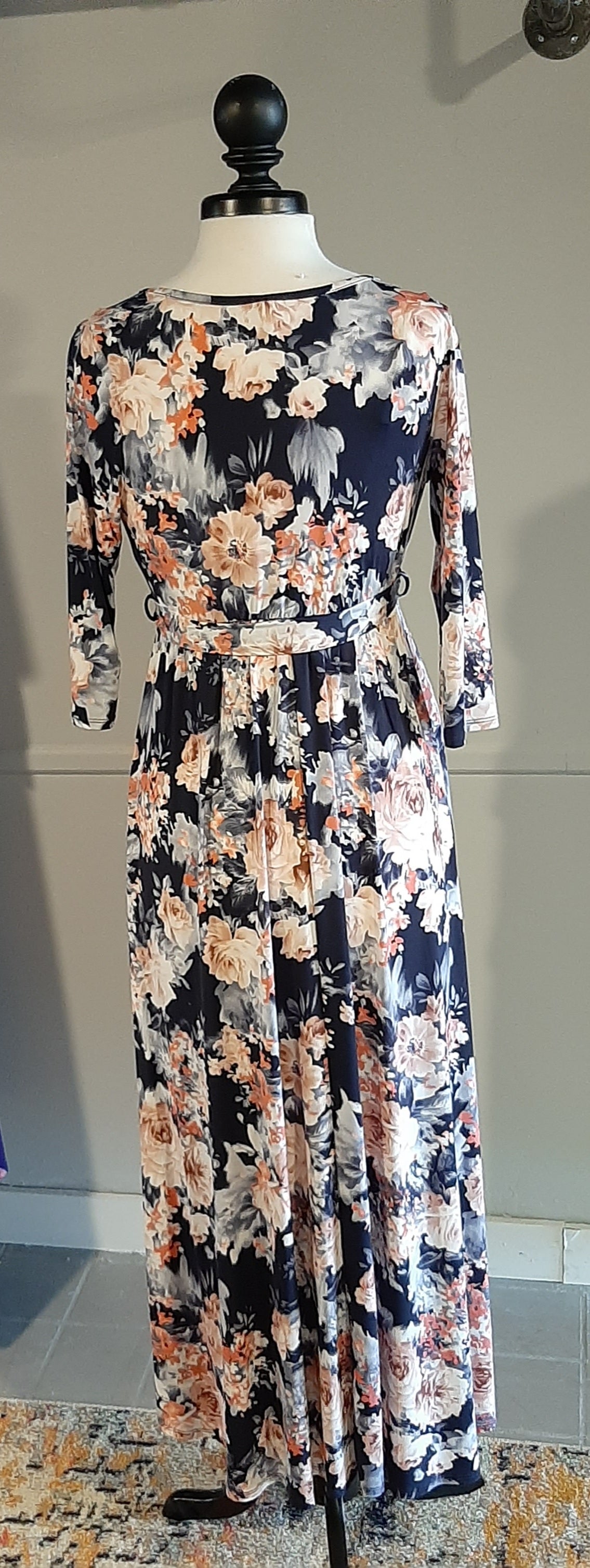 Bright Blooms in Navy