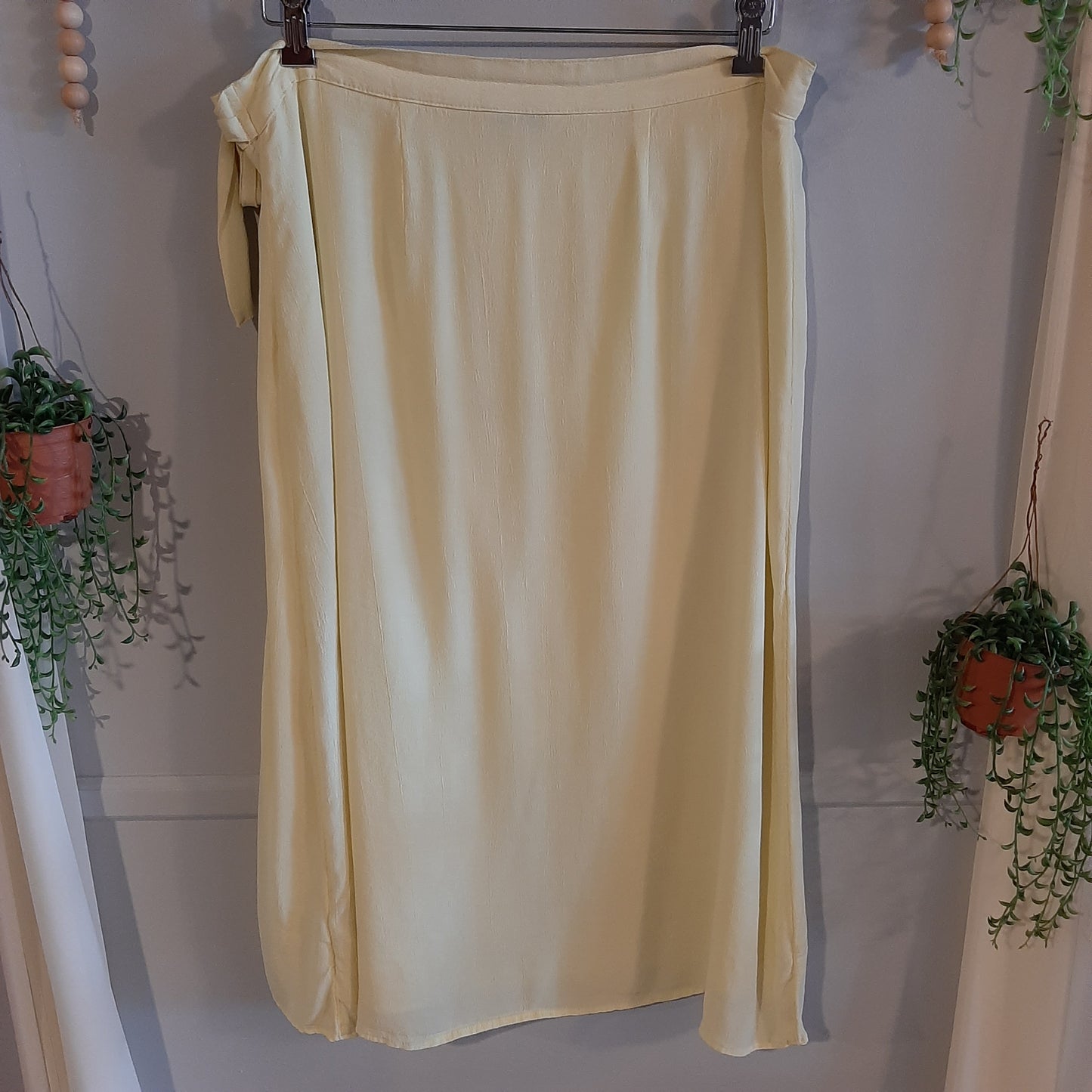 High-waisted midi wrap skirt, Lemon