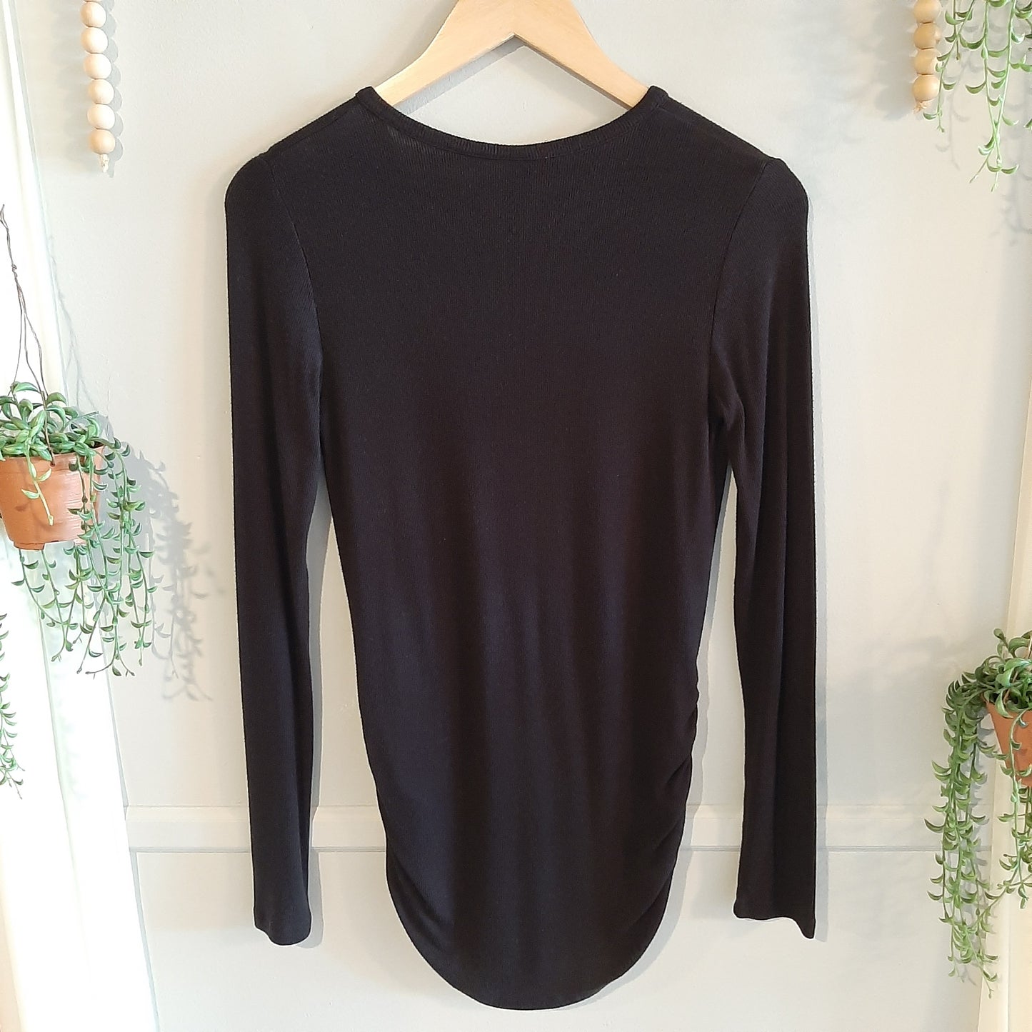 Essential ribbed knit Henley LS top, Black