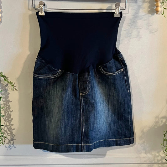 Full panel classic 11" mini denim skirt, Dark wash