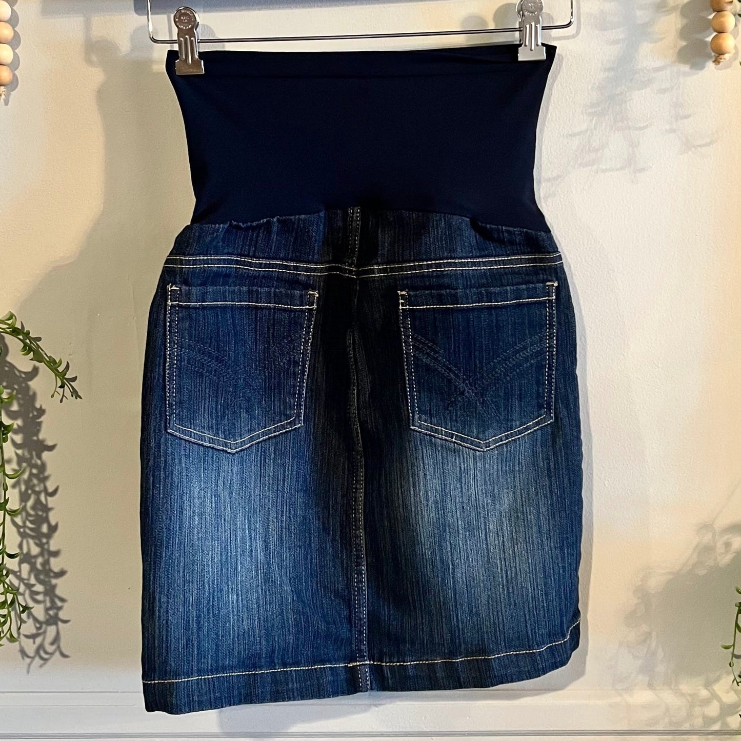 Full panel classic 11" mini denim skirt, Dark wash