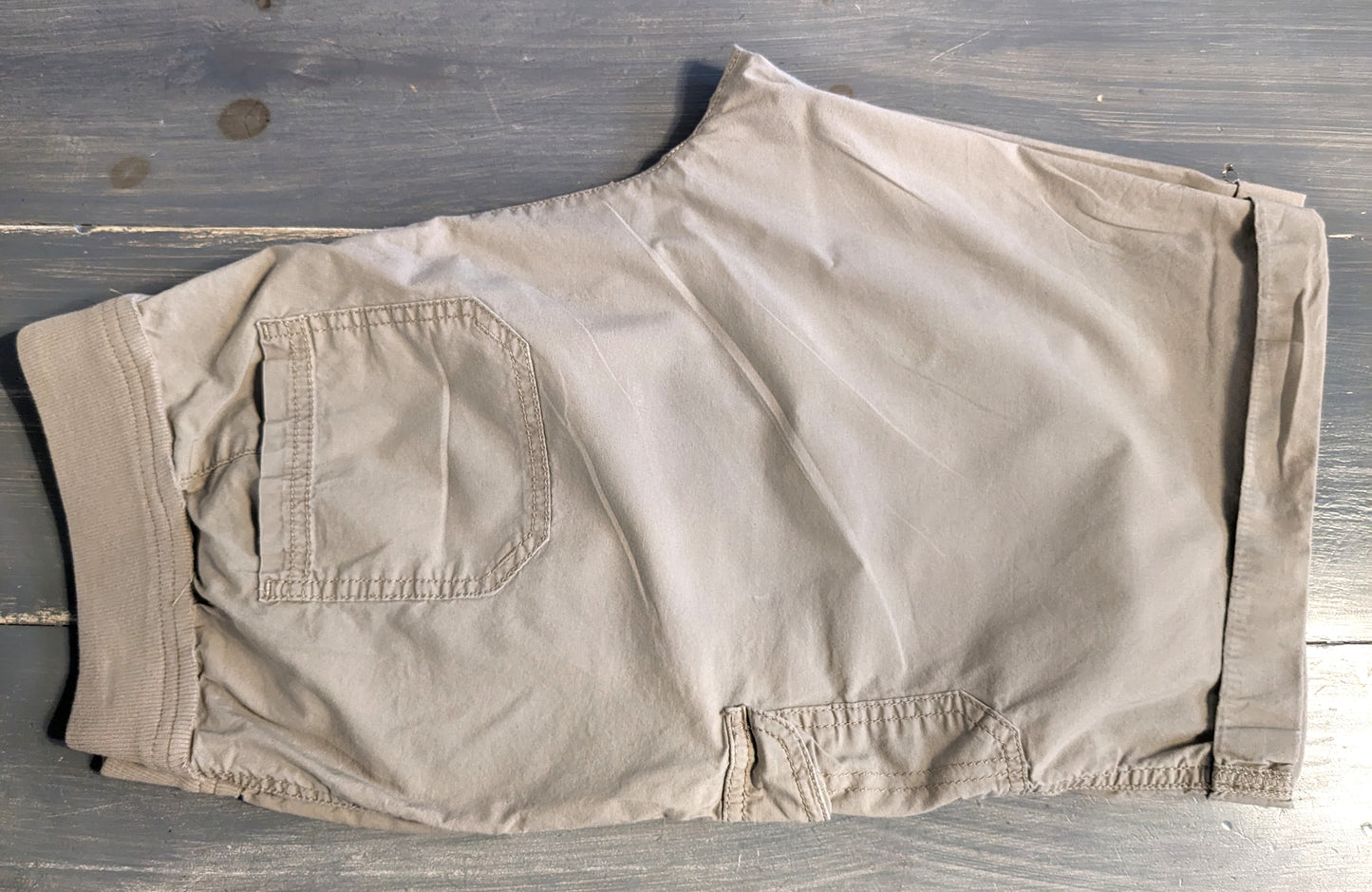 Casual under-belly panel 11" cuffed hem shorts, Sand