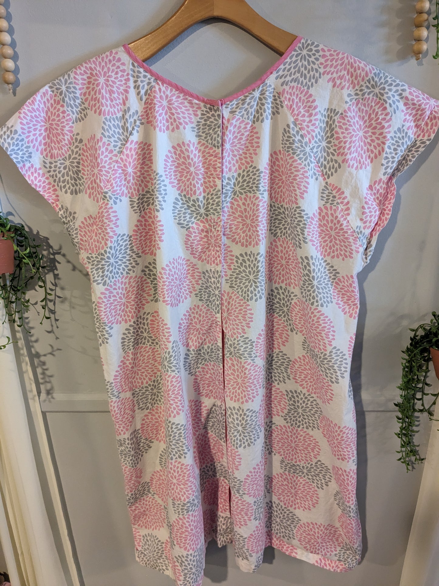 Double snap closure sleepwear & labor/birth gown, Multi -NF