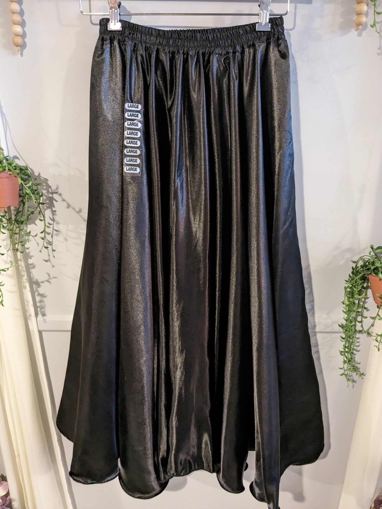 60s vibes pleated high-waisted midi skirt, Black