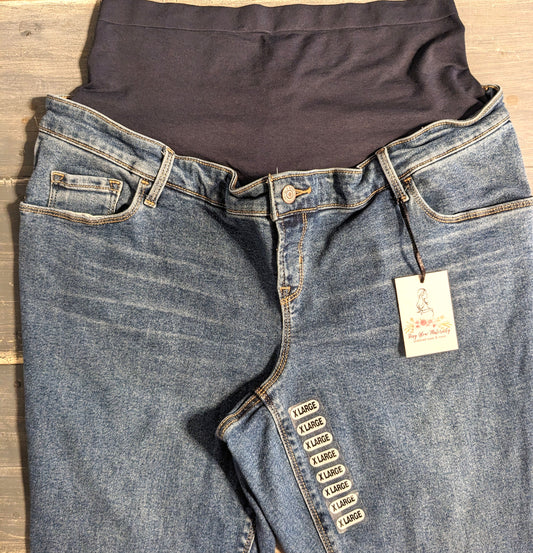 True waistband full panel 22" Rockstar raw hem skinnies, Medium wash