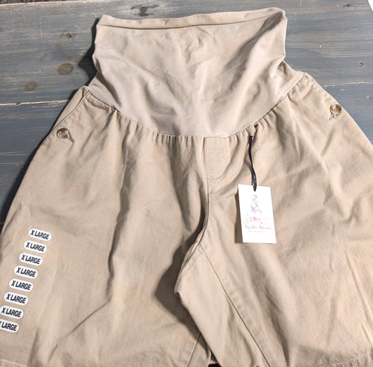 Full panel 8" relaxed fit pocket shorts, Sand